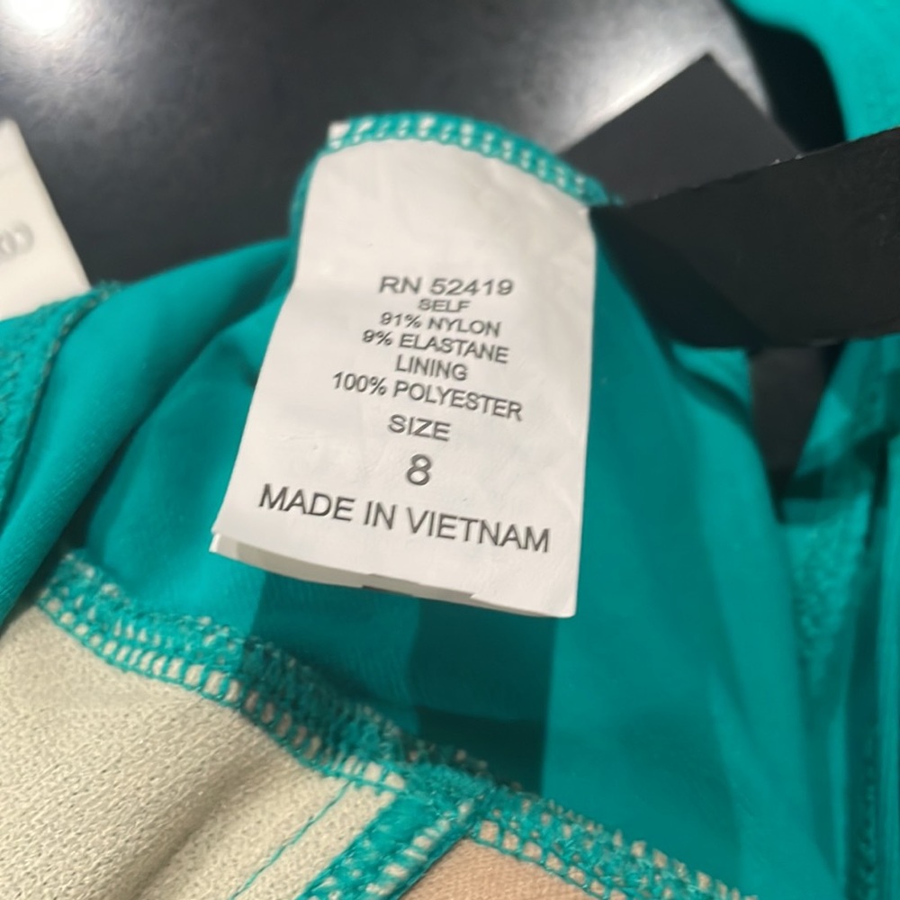 Set of 1 one piece Swim suit size 8 & 1 bikini top/ bottom 2 tops & 1 bottom NHC - Picture 5 of 16